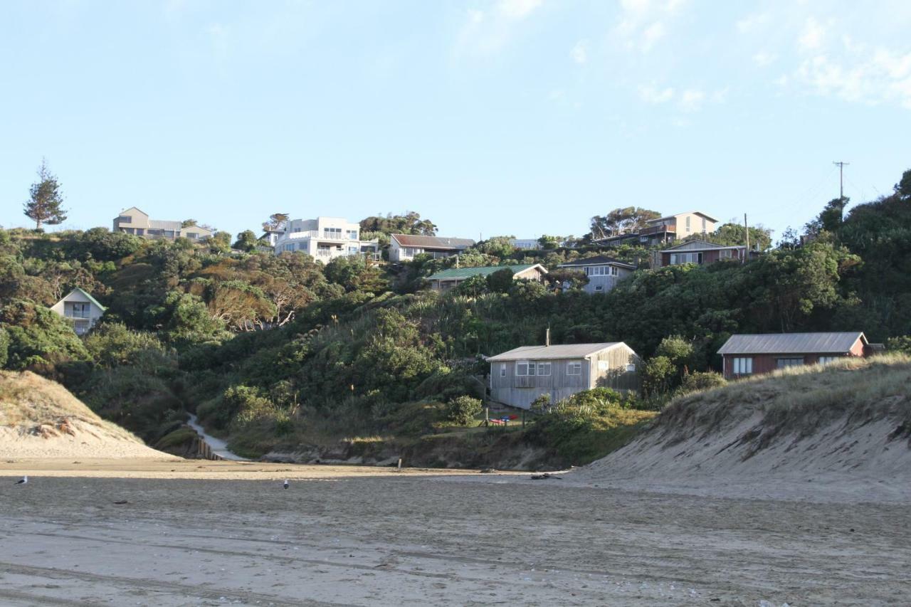 Toad Hall Baylys Beach Экстерьер фото